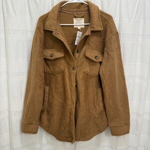 NWT Thread & Supply Plush Shacket Toasted Coconut Tan Women’s Medium Buttondown